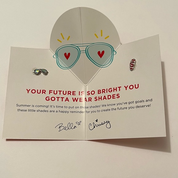 Origami Owl Walking on Sunshine Charm of the Month Club PCM 0618 So cute! - Picture 3 of 5